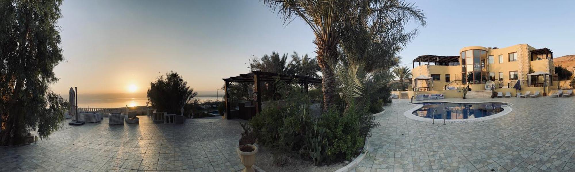 The Precious Guesthouse Sweimeh Exteriér fotografie