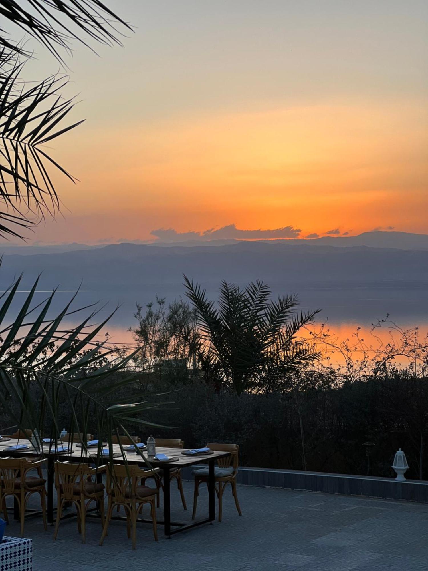The Precious Guesthouse Sweimeh Exteriér fotografie