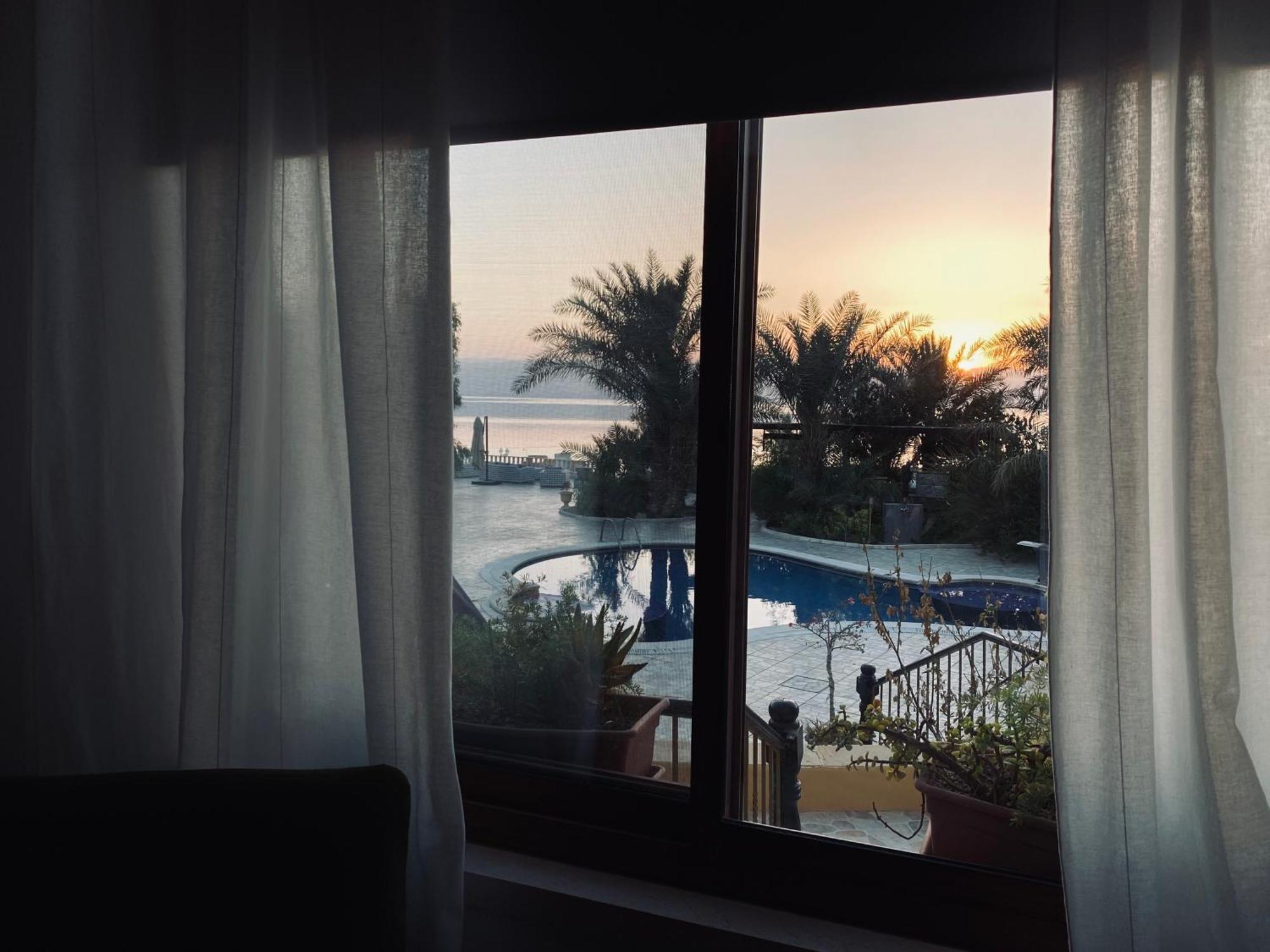 The Precious Guesthouse Sweimeh Exteriér fotografie